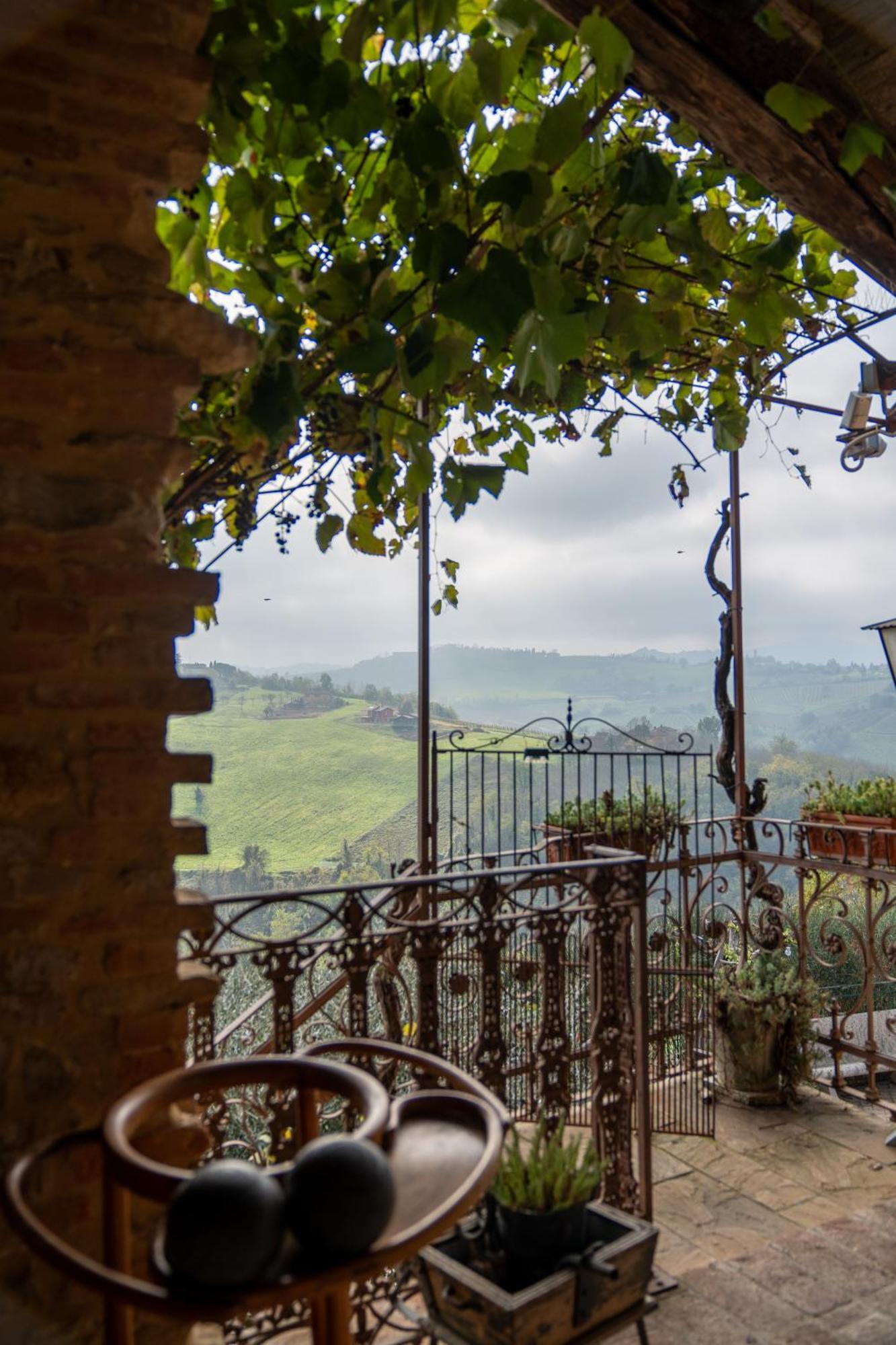 Borgo Santuletta Villa Santa Giuletta ภายนอก รูปภาพ